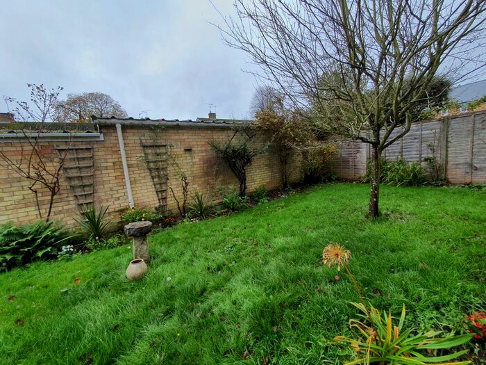 2 Bedroom Maisonette To Rent In Wittenham House, Basingstoke, RG21