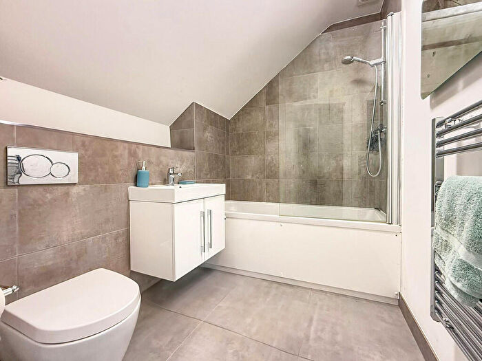 1 Bedroom End Of Terrace House To Rent In High Street, Chesterton, Cambridge, CB4