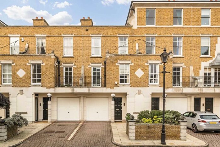 4 Bedroom Property To Rent In Lindsay Square, London, SW1V