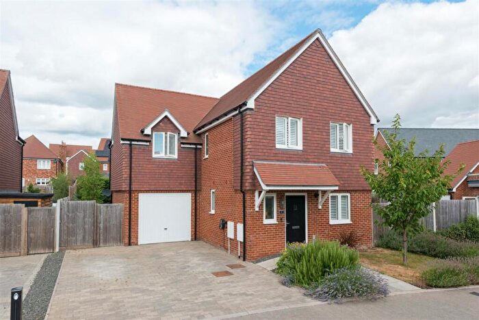 4 Bedroom Detached House For Sale In Willow Drive, Littlebourne, CT3