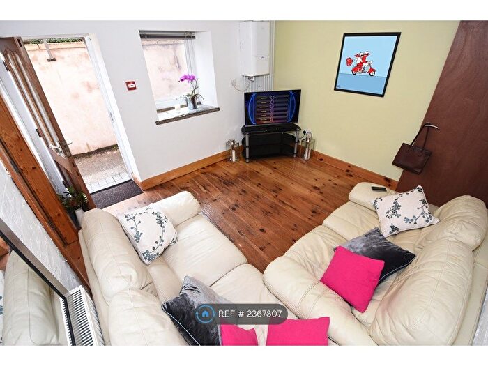 5 Bedroom Flat To Rent In Priory Place, Sheffield, S7
