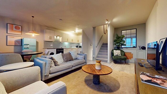 2 Bedroom Flat To Rent In Semley Place, London, SW1W