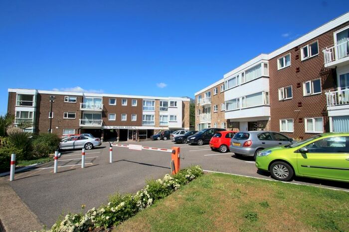 2 Bedroom Apartment To Rent In Shorefield Road, Westcliff-On-Sea, SS0
