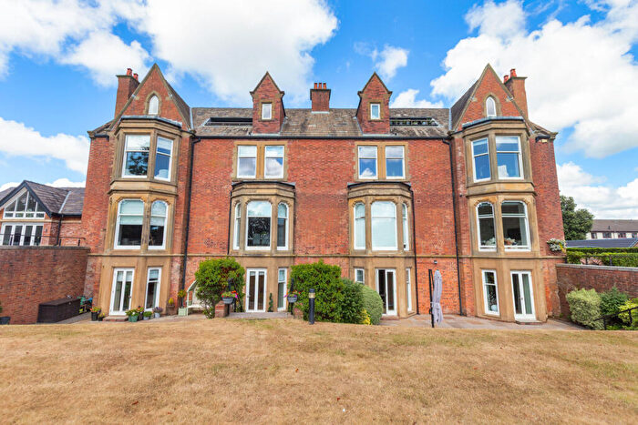 3 Bedroom Apartment For Sale In Clifton Drive, Lytham, FY8