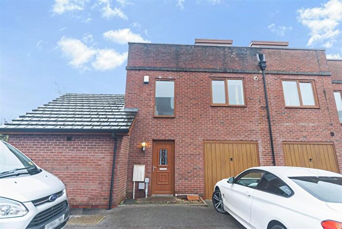 4 Bedroom House To Rent In Proctor Street, Bury, BL8