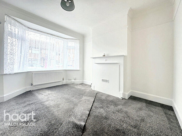 2 Bedroom End Of Terrace House To Rent In Harps Avenue, Minster-on-sea, ME12