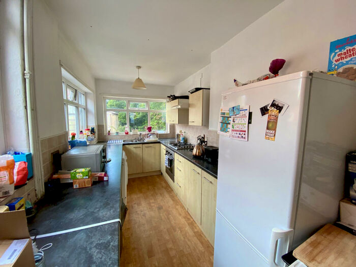 4 Bedroom Semi-Detached House To Rent In Brentbridge Road, Manchester, M14