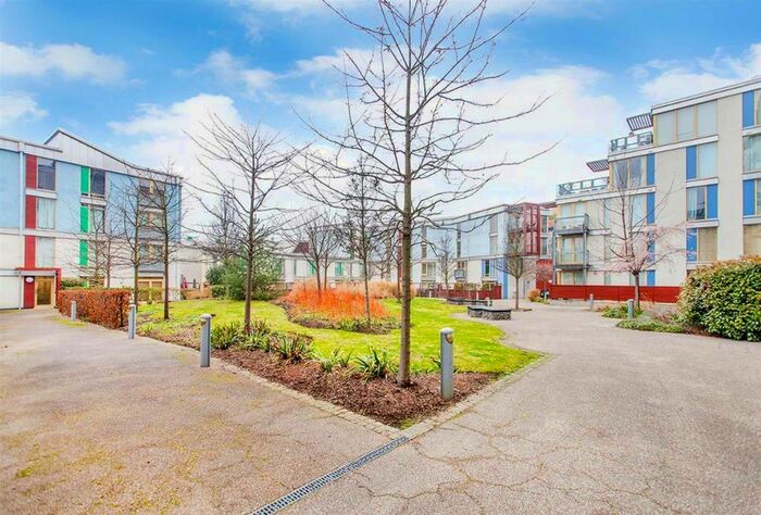 2 Bedroom Flat To Rent In Osier Lane, Greenwich Millennium Village, London, SE10