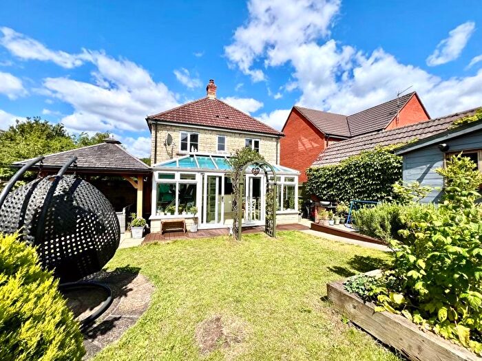 3 Bedroom Detached House For Sale In Poppy Close, Calne, SN11