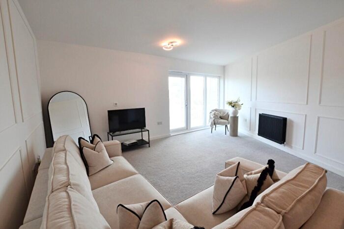 1 Bedroom Apartment For Sale In Myrtle Close, Gilden Park, Harlow, Essex, CM17