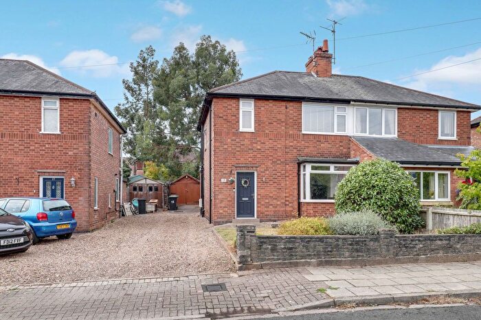 3 Bedroom Semi-Detached House For Sale In Hall Drive, Beeston, NG9