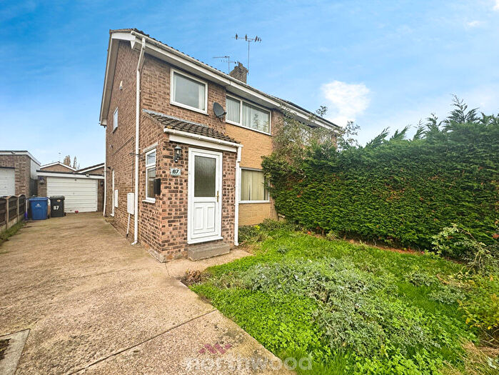 3 Bedroom Semi Detached House To Rent In Grampian Way, Thorne, Doncaster, DN8