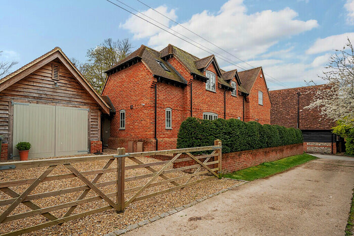 4 Bedroom Detached House For Sale In Aston Street, Aston Tirrold, Oxfordshire, OX11