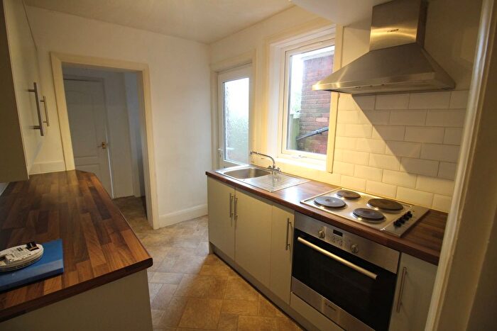 1 Bedroom Flat To Rent In Weyhill Road, Andover, Hampshire, SP10