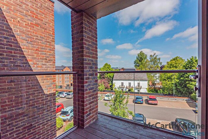 1 Bedroom Apartment For Sale In Austen Place, Lower Turk Street, Alton, GU34