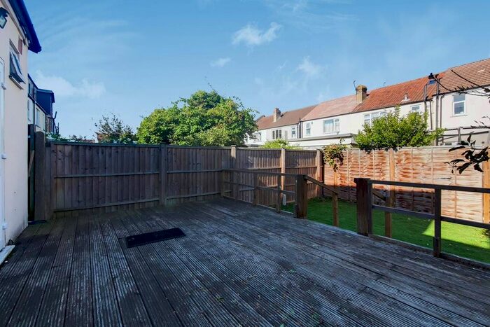 5 Bedroom Property To Rent In Streatham Vale, Streatham Vale, London, SW16