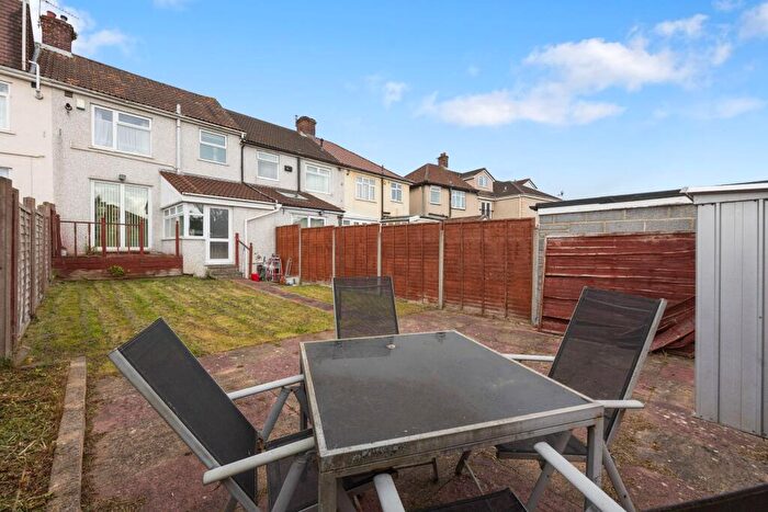 3 Bedroom Terraced House For Sale In Whitehall Road, Bristol, BS5