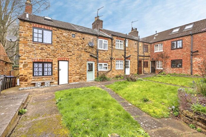 1 Bedroom End Of Terrace House For Sale In Pound Lane, Great Billing, Northampton, Northamptonshire, NN3