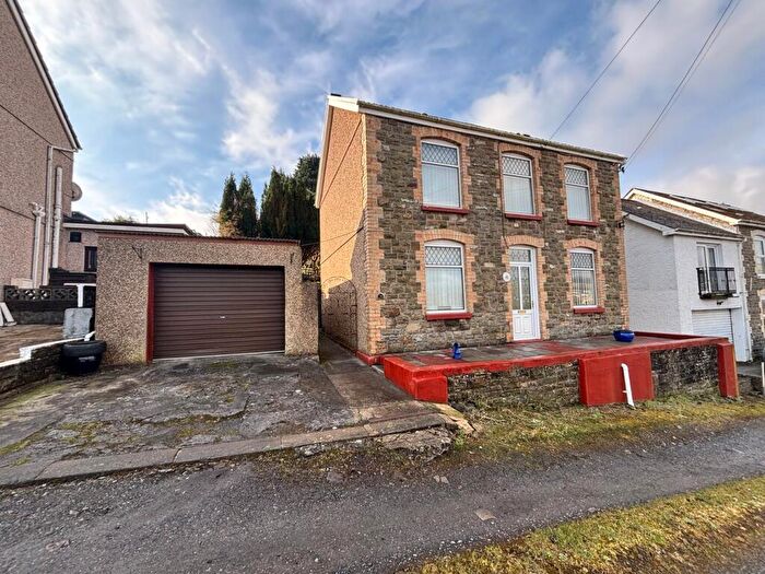 3 Bedroom Detached House For Sale In Llannon Road, Pontyberem, SA15