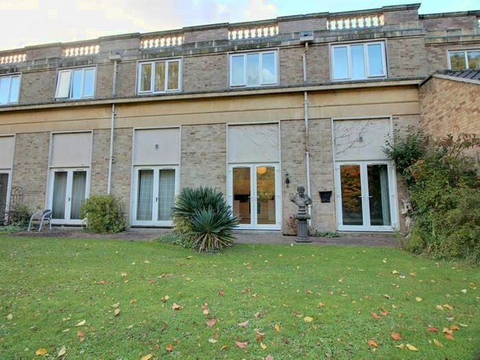 1 Bedroom Flat To Rent In Keswick Hall, Keswick, Norwich, NR4