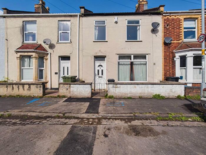 3 Bedroom Terraced House For Sale In Dunkirk Road, Bristol, BS16