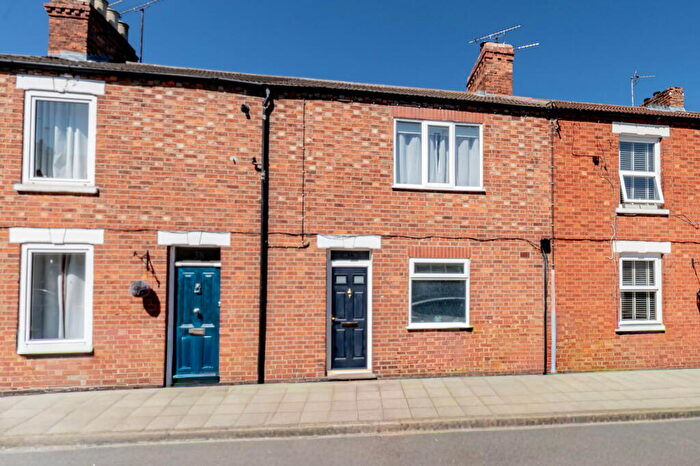 2 Bedroom Terraced House For Sale In St. Mary Street, New Bradwell, MK13
