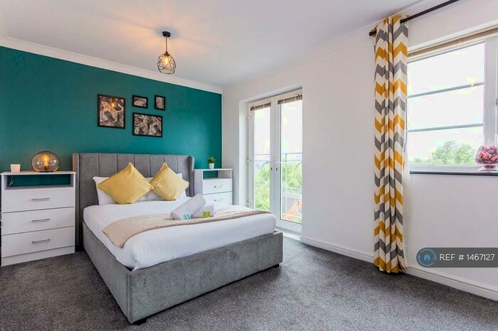 5 Bedroom Terraced House To Rent In Windmill Way, Windmill Way, Gateshead, Uk, NE8