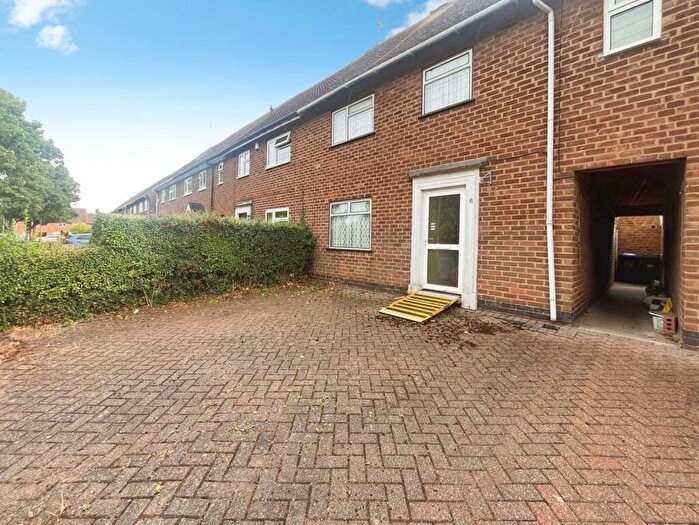 3 Bedroom Terraced House For Sale In Leycester Road, Kenilworth, Warwickshire, CV8
