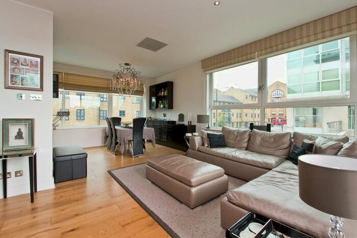 3 Bedroom Flat To Rent In Cinnabar Wharf Central, Wapping High Street, London, E1W