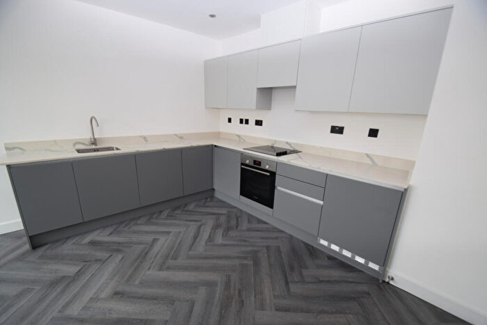 1 Bedroom Flat To Rent In - High Street, SS1