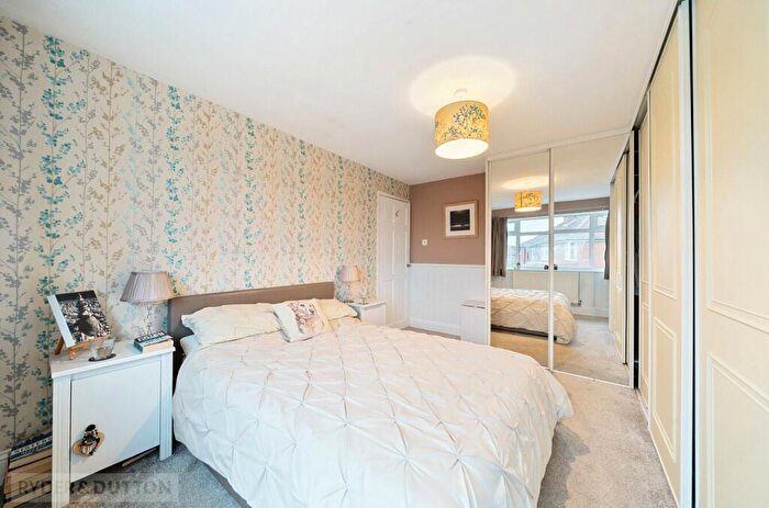 3 Bedroom Terraced House For Sale In Counthill Road, Watersheddings, Oldham, OL4
