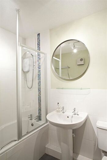2 Bedroom Flat To Rent In Monkbridge Court, Monkgate, York, YO31