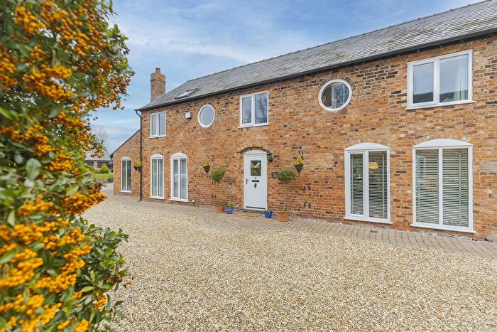 5 Bedroom Semi-Detached House For Sale In Barn Conversion Ridley, Tarporley., CW6