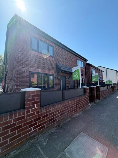 3 Bedroom Semi-Detached House To Rent In High Street, Stalybridge, SK15