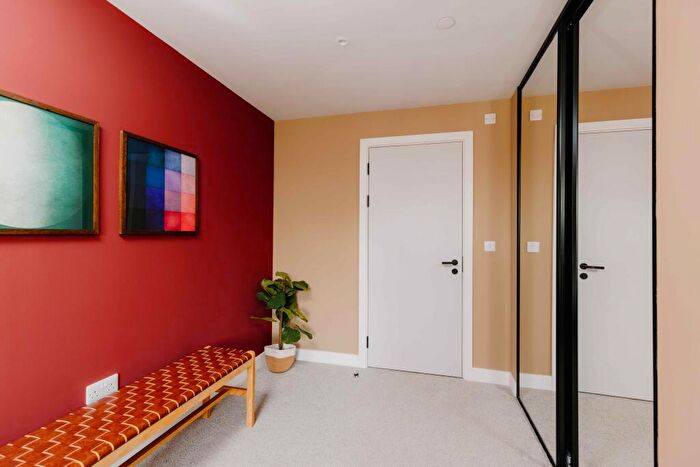 1 Bedroom Apartment To Rent In Inkwell Place, Birmingham, B16