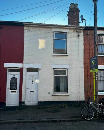2 Bedroom Terraced House To Rent In New Street, Gloucester, GL1