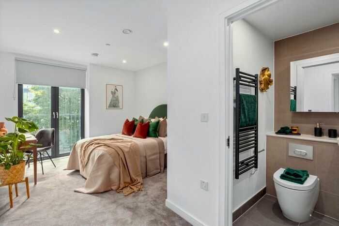 2 Bedroom Apartment To Rent In London Road, Plaistow Hub, London, E13