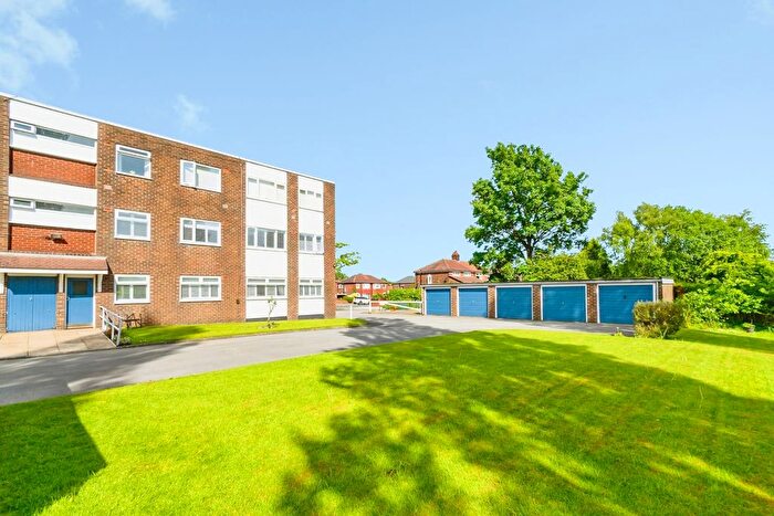 1 Bedroom Flat For Sale In Manchester Road, Manchester, Lancashire, M27