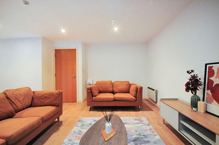 2 Bedroom Flat To Rent In Naples Street, Manchester, M4