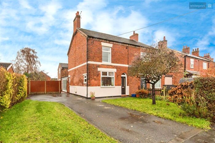 3 Bedroom Semi Detached House For Sale In Moorfields, Willaston, Nantwich, Cheshire, CW5