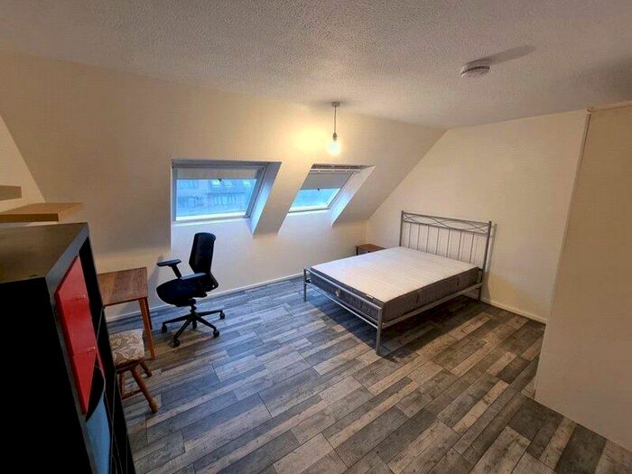 4 Bedroom Terraced House To Rent In Rotterdam Drive, Cubitt Town, E14