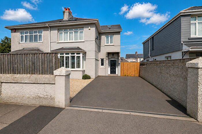 4 Bedroom Semi-Detached House For Sale In Fircroft Road, Beacon Park, Plymouth, PL2