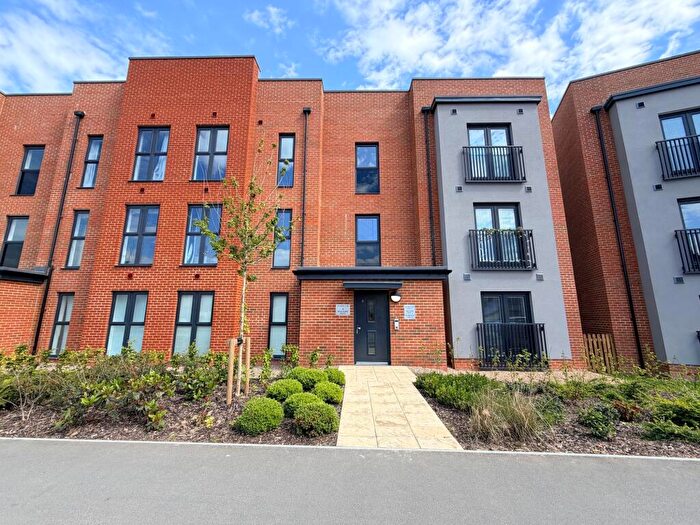 1 Bedroom Flat For Sale In New Haine Road, Ramsgate, CT12