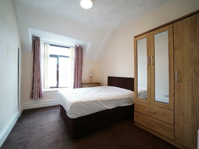 1 Bedroom Apartment To Rent In High Street, Bangor, LL57