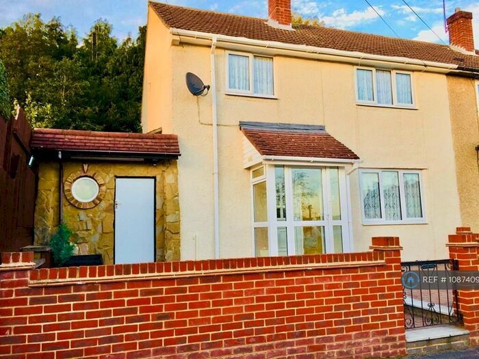 3 Bedroom Semi-Detached House To Rent In All Saints Crescent, Farnborough, GU14