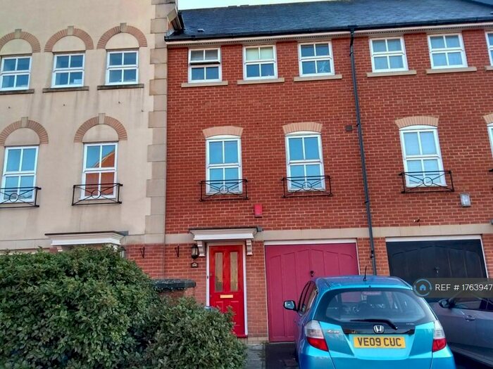 3 Bedroom Terraced House To Rent In Bennett Crescent, Cowley, Oxford, OX4