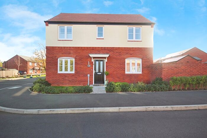 3 Bedroom Detached House For Sale In Blackberry Way, Cubbington, Leamington Spa, CV32