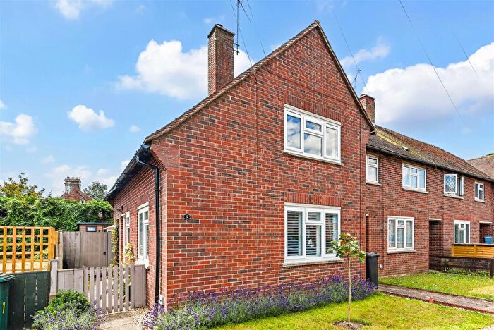 2 Bedroom End Of Terrace House For Sale In Richmond Road, Westerton, Chichester, PO18