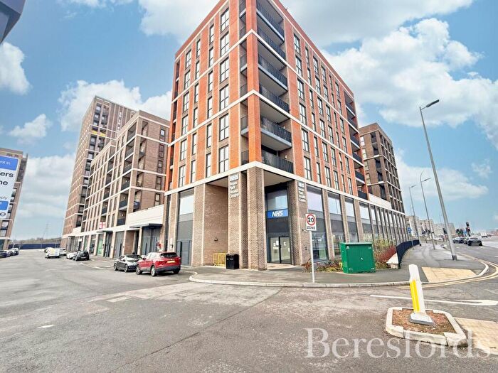 1 Bedroom Apartment For Sale In Halewood Way, Rainham, RM13