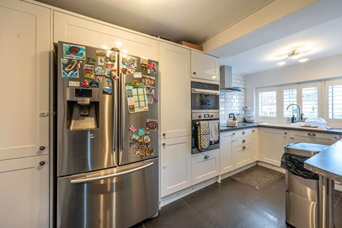 4 Bedroom Terraced House To Rent In Skelley Road, Stratford, London, E15